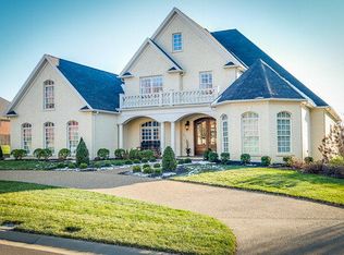 2796 Summer Valley Ln, Owensboro, KY 42303