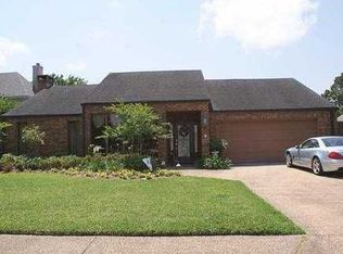 71 Chateau Rothchild Dr, Kenner, LA 70065