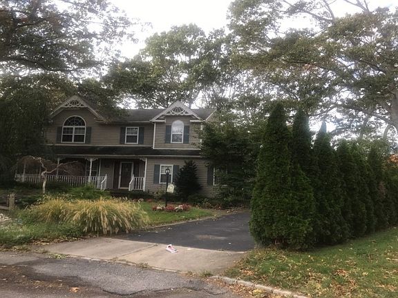 2nd image of 8 Piedmont Ct
