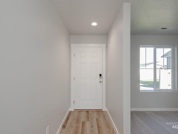3rd image of 9065 W Camellia St
