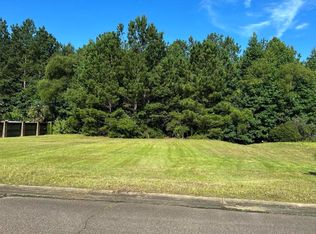 Belle Vallee Dr, Columbus, MS 39705