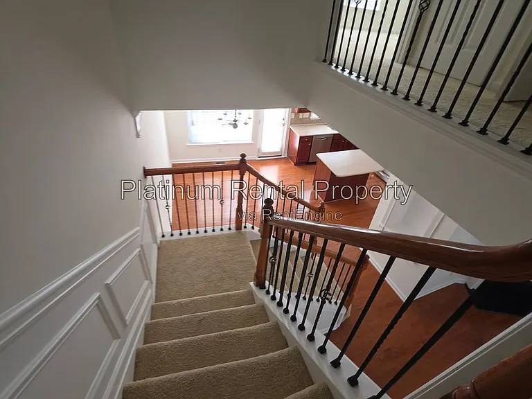 221 Balaban Cir — Photo 88