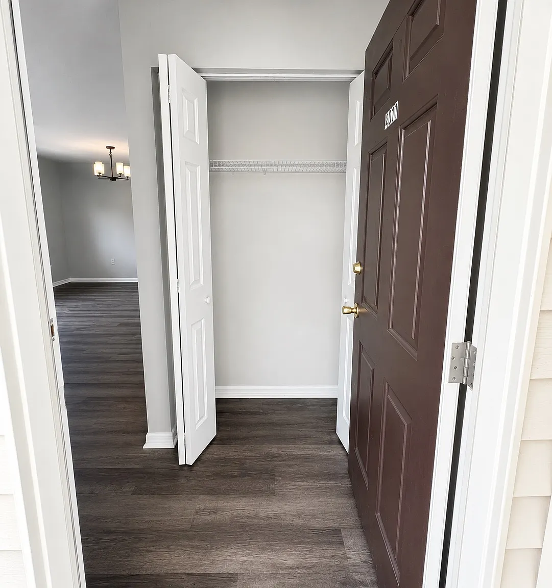 2 bed, 804 sqft, $1,300 — Photo 2