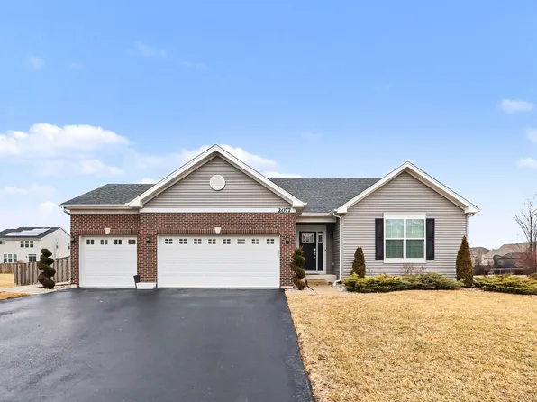 2077 Hearthstone Ave, Yorkville, IL 60560