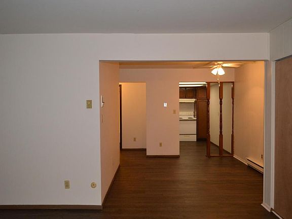 4th image of 3205 Dody St APT 1