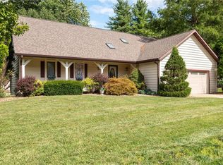 3 Cypress Point Dr, Collinsville, IL 62234