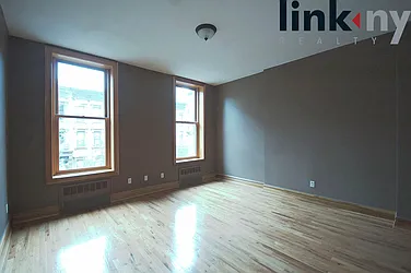 Rented by Link NY Realty