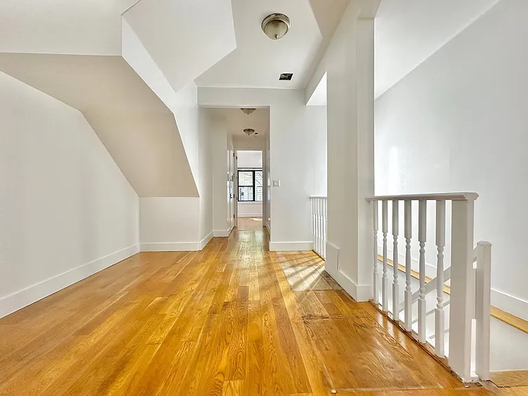 259 Jefferson St #1L — Photo 9