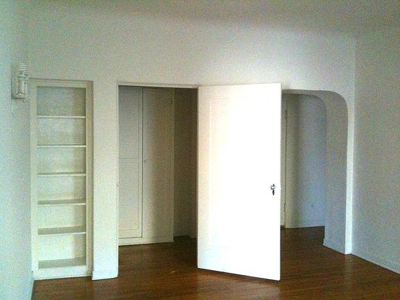 5th image of 454 Mission St APT 7