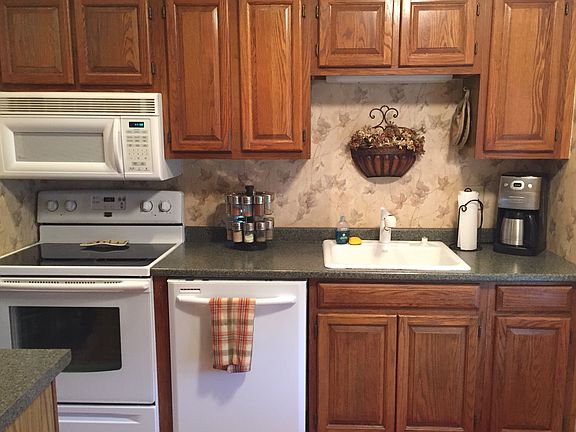 2nd image of 2503 Lewis O Gray Dr