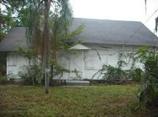 717 S McCall Rd, Englewood, FL 34223