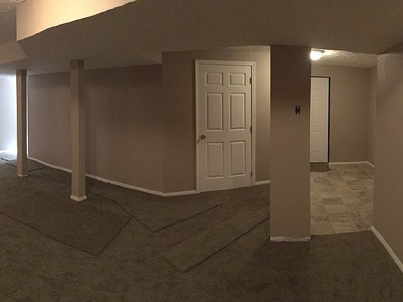 Den w/ fireplace & GameRoom 