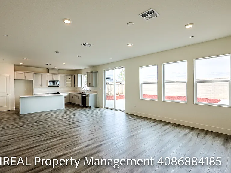 3128 Balance Cir — Photo 6