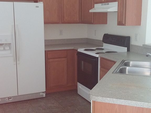 3rd image of 172 Fisher Way Trl #000