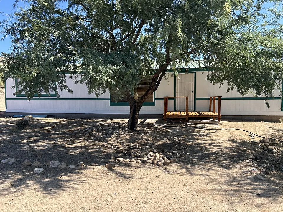 1805 N Desert Tortoise Rd