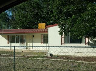 350 Pine St, Bosque Farms, NM 87068