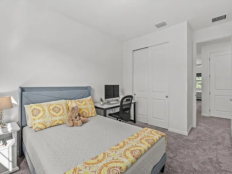 276 SW Sally Way — Photo 26