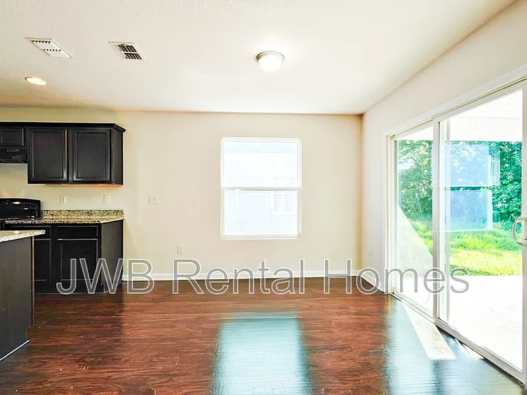 4650 Lenox Ave — Photo 4