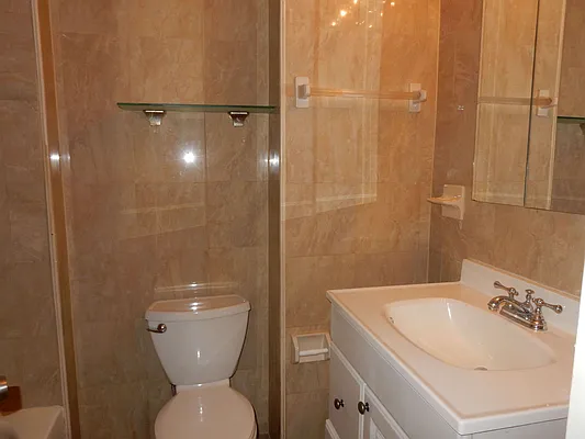 Rented by Aimee Grodanz, LREB | media 21