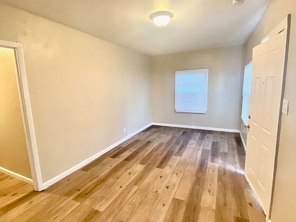 2nd image of 1537 Truman St APT B