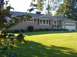 3221 Lambert Cir NW, Canton, OH 44718