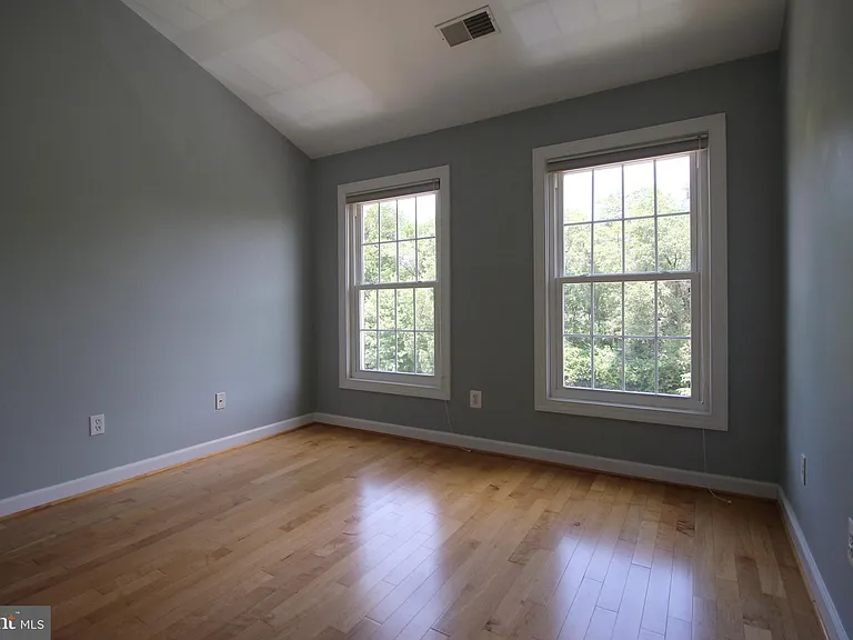3800 Elmwood Towne Way — Photo 21