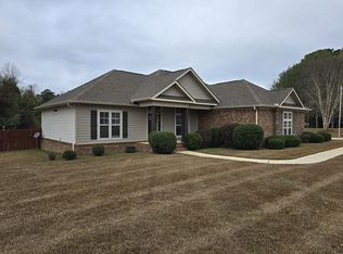 223 Glen Oaks Dr, Dothan, AL 36301