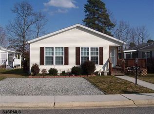 47 Dogwood Ln, Mays Landing, NJ 08330