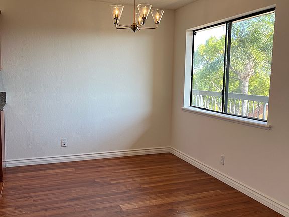 5th image of 1165 Spazier Ave #202