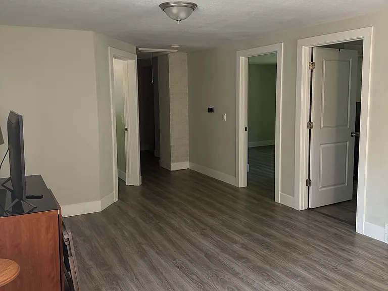 3053 Springwater Beach Rd #B — Photo 2