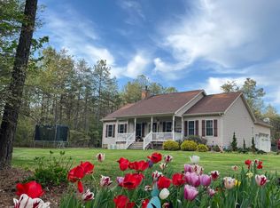 1798 Longfield Rd, Colonial Beach, VA 22443