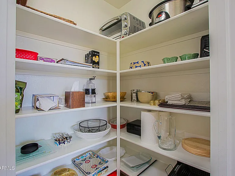 9616 E Chuckwagon Ln — Photo 28