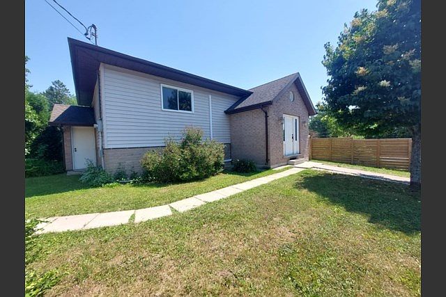 1st image of 6 Moluch St