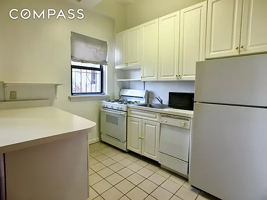 Rented by Compass | media 17