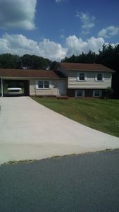 404 Cotswold Ln, King, NC, 27021