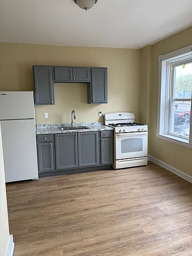 25-27 Tilley St Photo 1