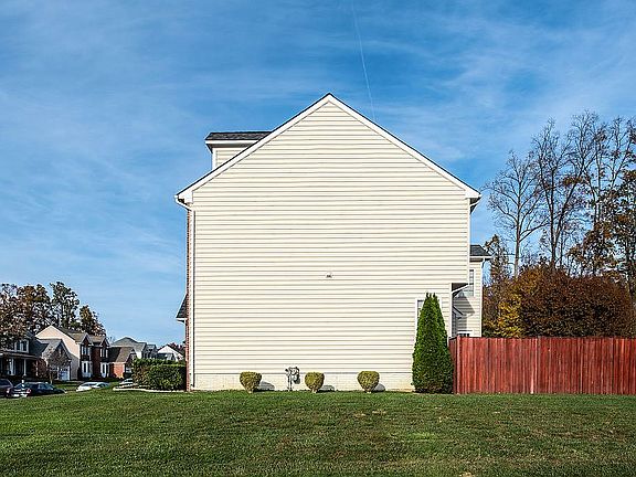 2nd image of 14131 Baneberry Cir