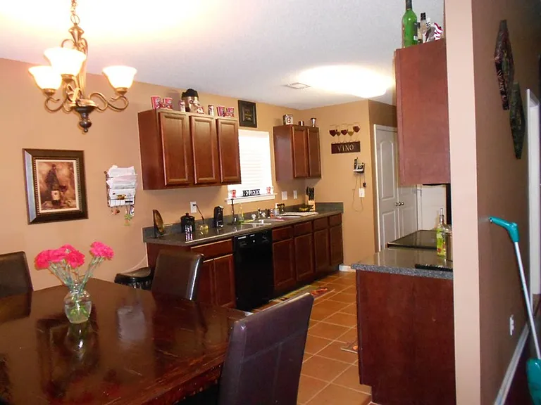 197 Barnes Ct — Photo 15