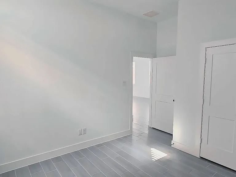2235 Garden Arbor Ln — Photo 10