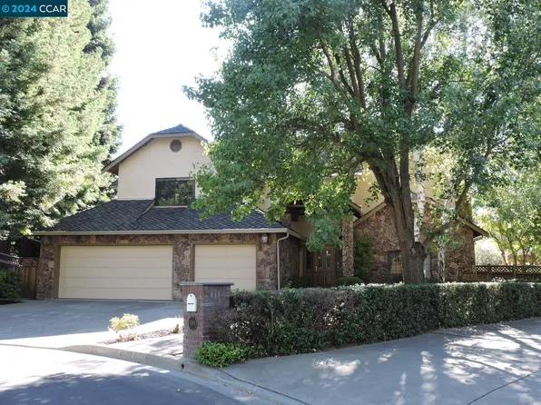 4000 Sugar Maple Dr, Danville, CA 94506