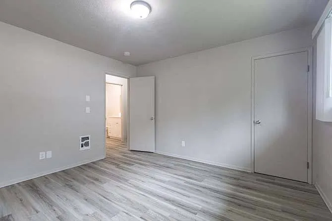 Heritage Townhomes — Photo 32