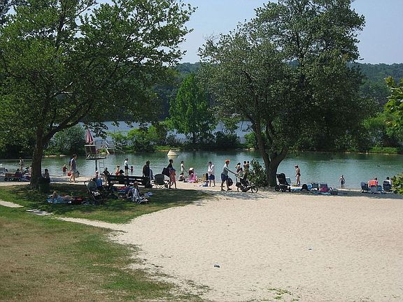 Summer view of Res