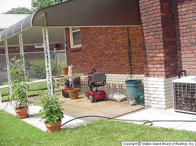 1st image of 142 Buel Ave