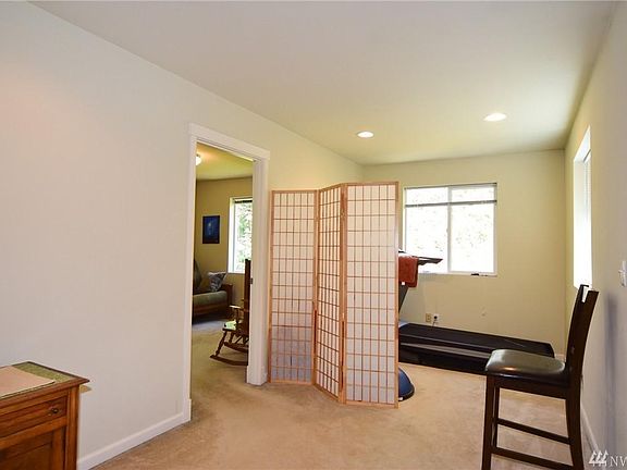 2nd image of 8126 233rd Pl NE