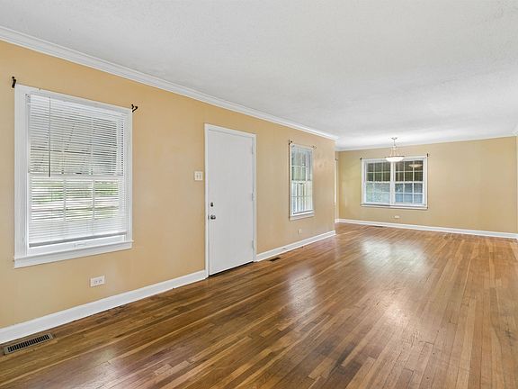 4th image of 108 Westbrook Rd