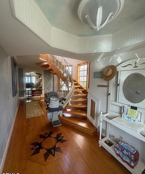 945 Sharon Ln — Photo 6