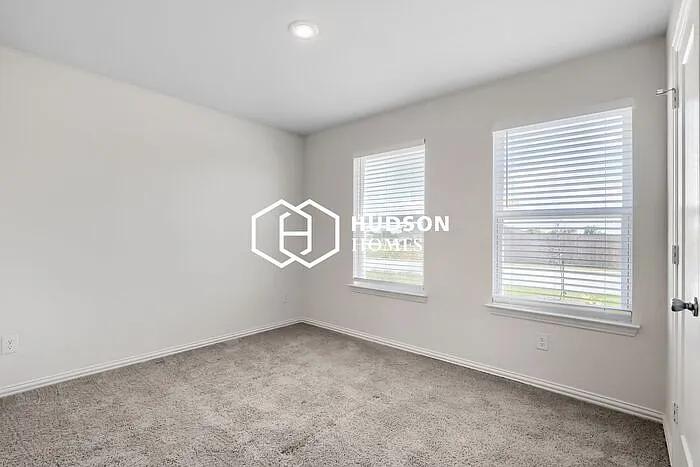 926 Childress Dr — Photo 9
