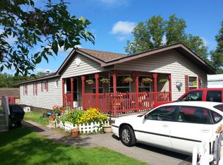 1353 Birchview Dr, Maplewood, MN 55119