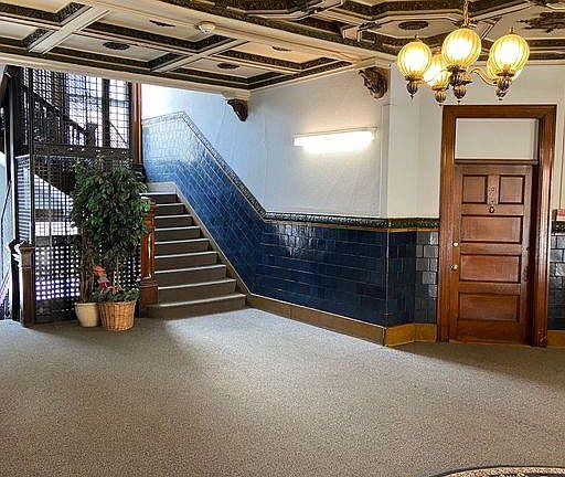 5th image of 9 Sewall Ave APT 2