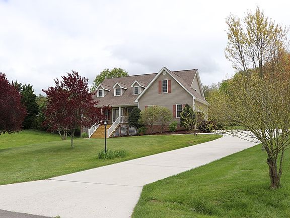 3rd image of 18501 Landridge Way